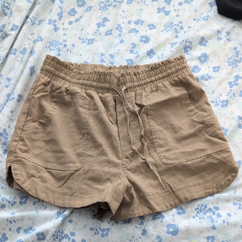 Tan Cargo Shorts with Elastic Waistband
